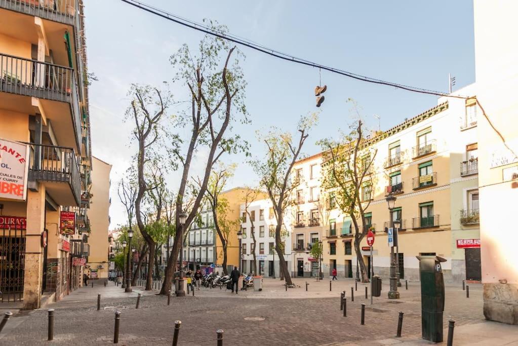 Estudio Lavapiés cerca de Antón Martín Madri Exterior foto