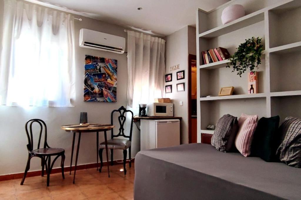 Estudio Lavapiés cerca de Antón Martín Madri Exterior foto