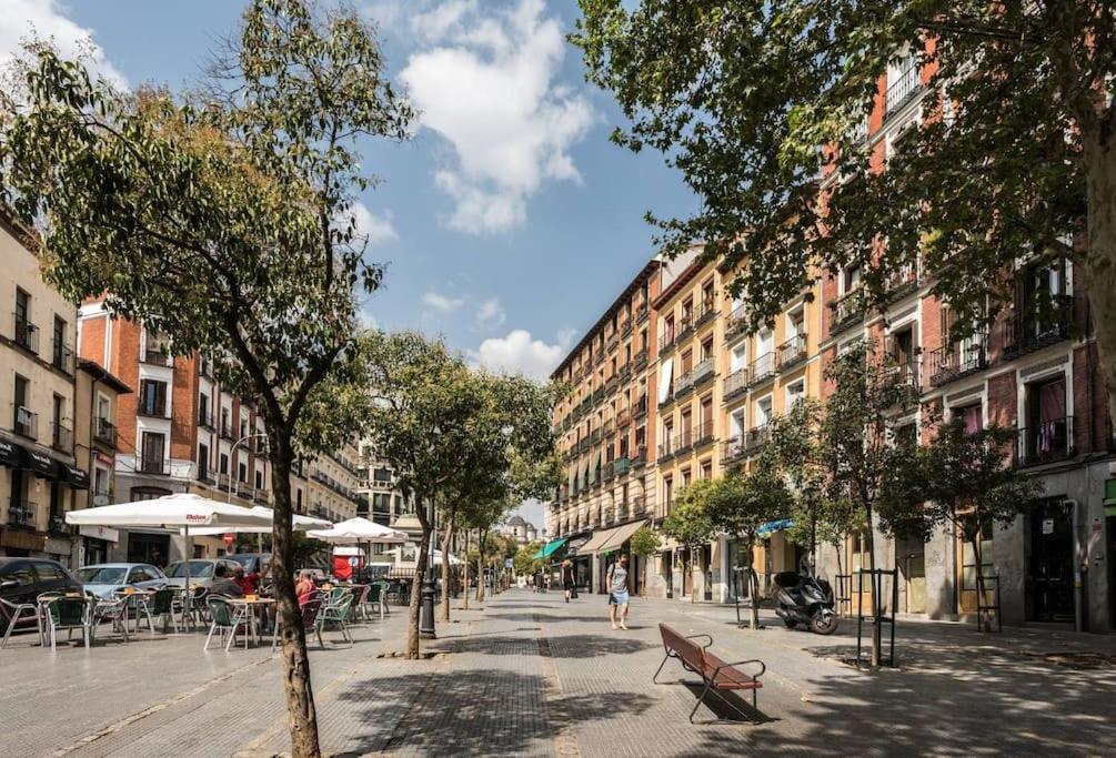 Estudio Lavapiés cerca de Antón Martín Madri Exterior foto