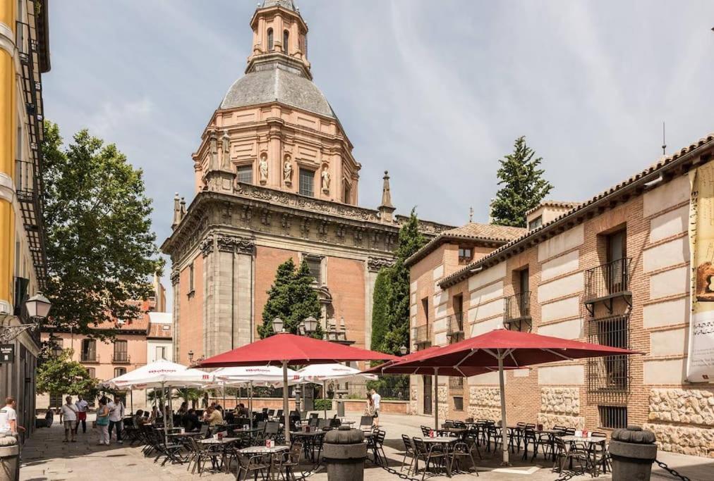 Estudio Lavapiés cerca de Antón Martín Madri Exterior foto