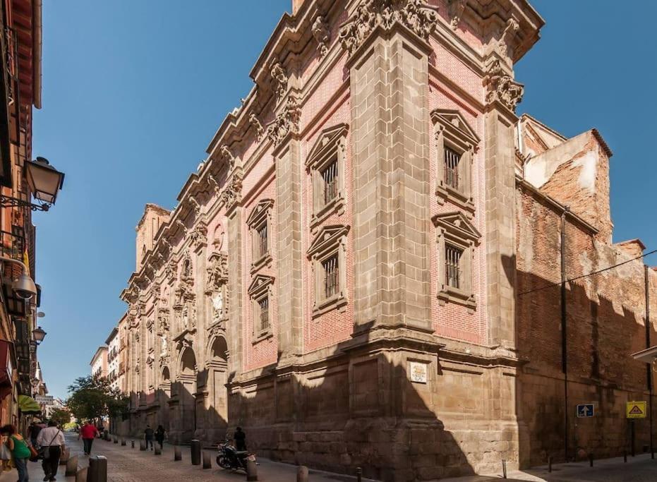 Estudio Lavapiés cerca de Antón Martín Madri Exterior foto